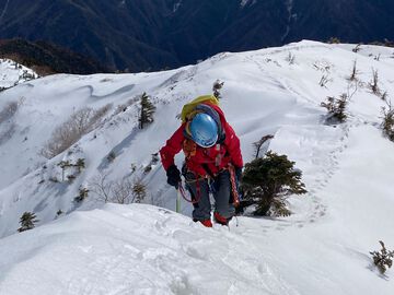 The Importance of Proper Layering for Hiking in Cold Weather
