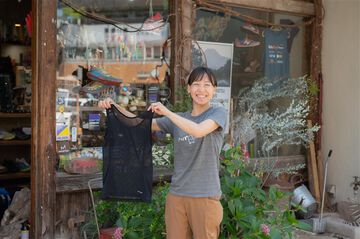 “Whether on flat ground or mountain trails, Elemental Layer is a must-have for runners.” – Sachiko Miura, RUN-WALK Style (Osaka, Japan)